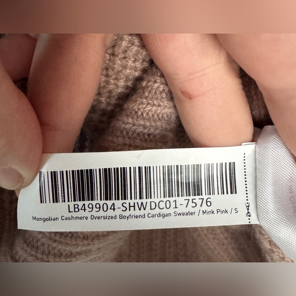 🌸 NWOT! QUINCE Mongolian Cashmere Oversized Boyfriend Cardigan MINK PINK S HTF 🌸 - Picture 10 of 11